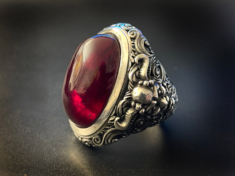 Devil's Blood Ring – Mortis Ores