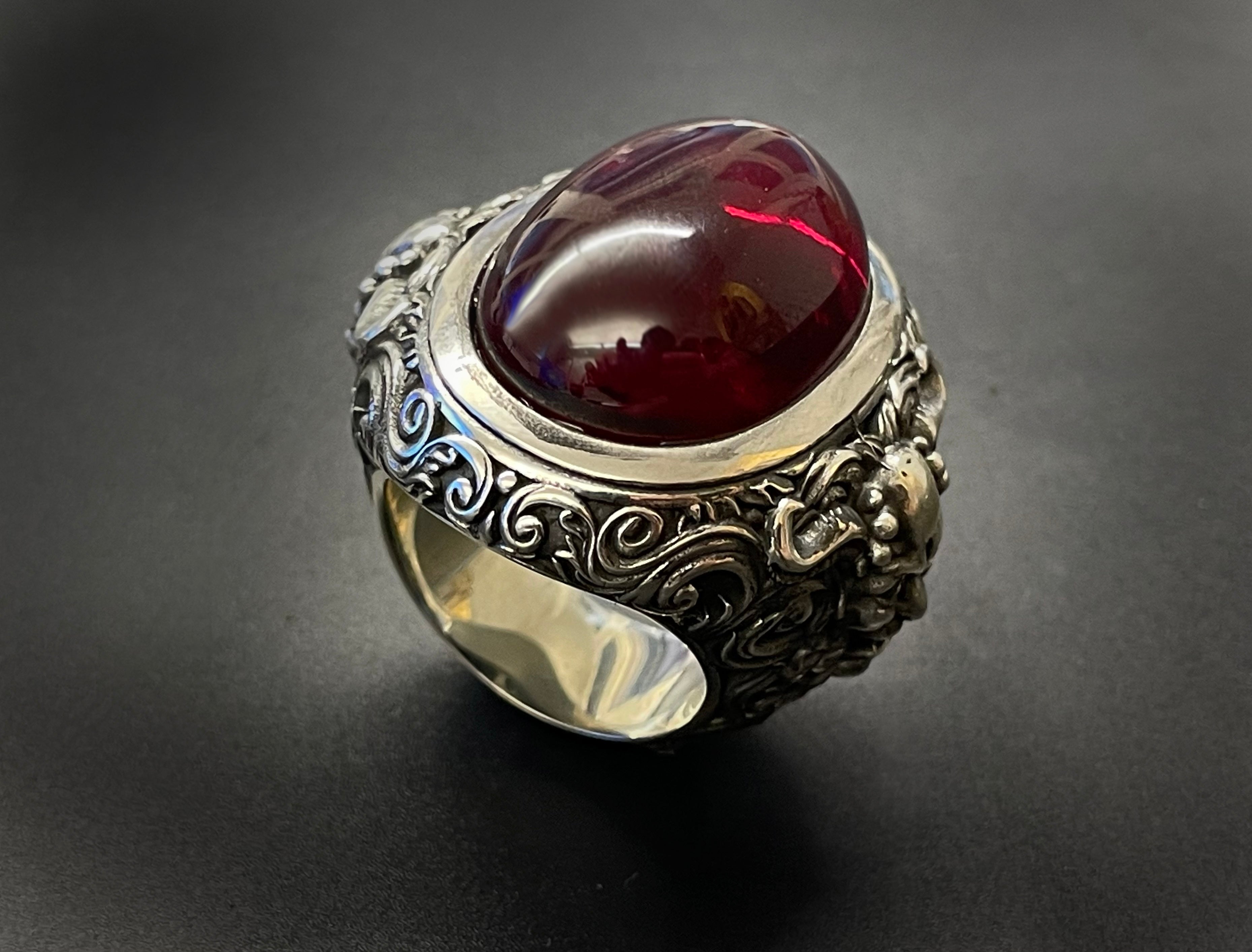 Devil's Blood Ring – Mortis Ores