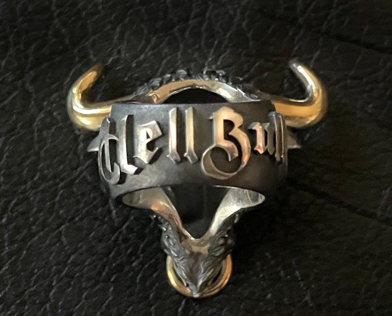 Hell Bull Horned Ring