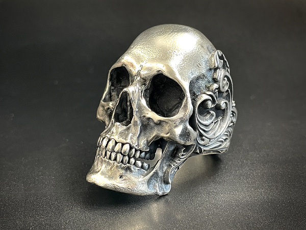 XXL Baroque Skull Ring