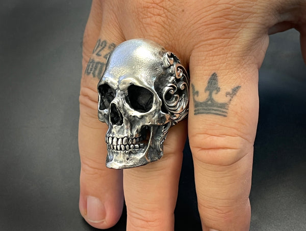 XXL Baroque Skull Ring