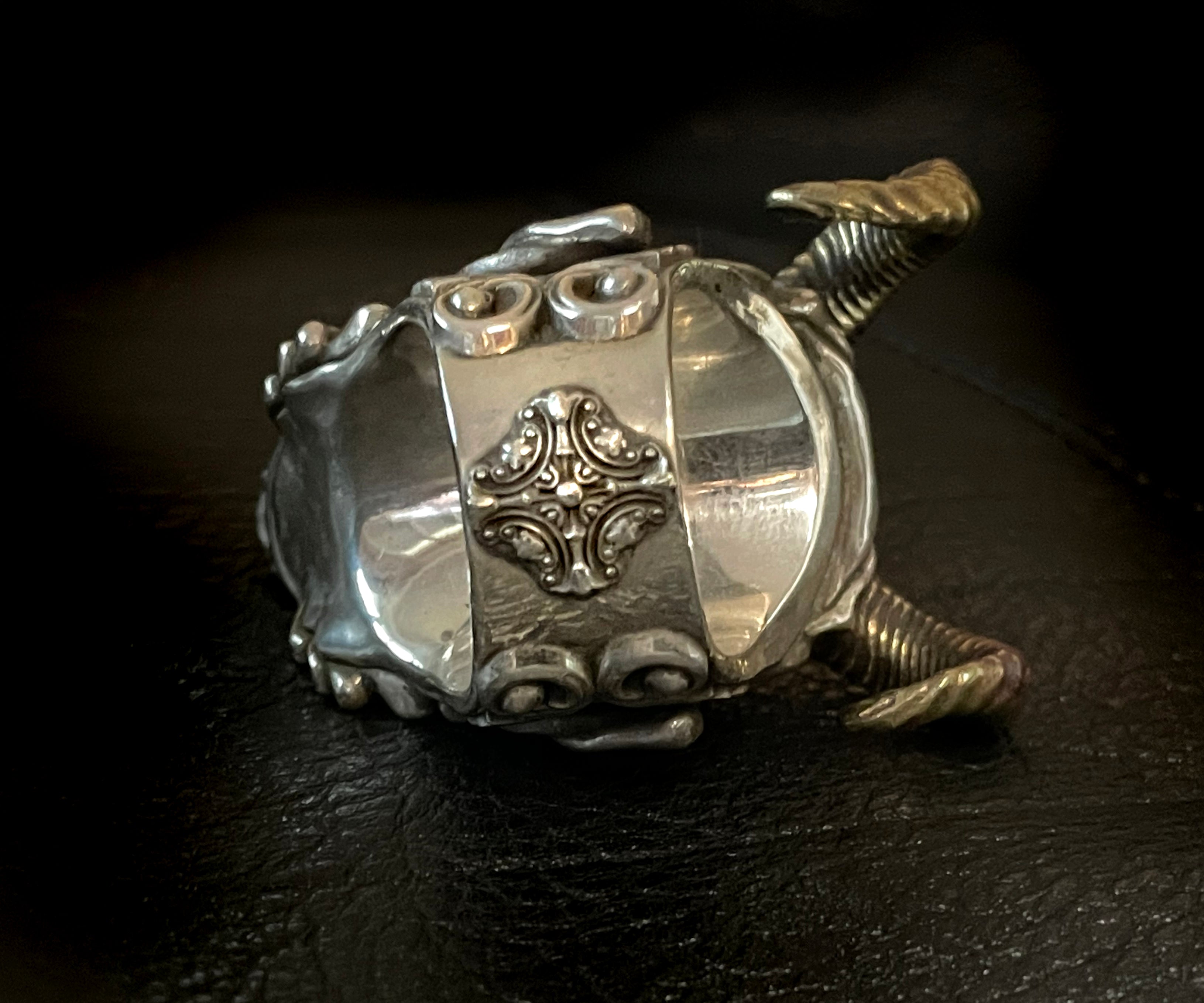 The Soulless Devil Leviathan Ring – Mortis Ores