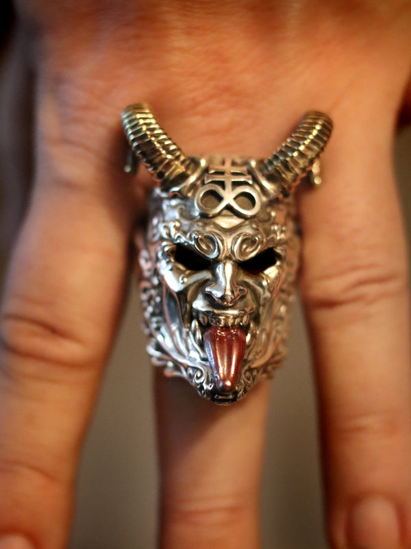 Leviathan Cross Horned Devil Demon  Satan Skull Ring
